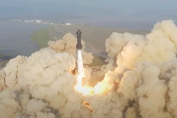 智选+ SpaceX火箭发射基地拟“升级”为城镇