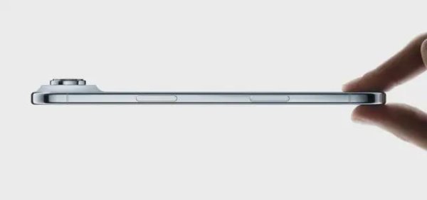 聚富人 折叠 iPhone 确定，明年见！